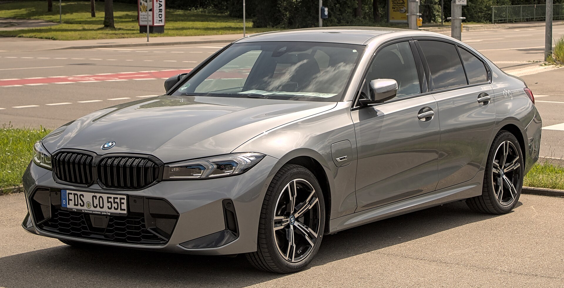 Imagem de referência da família BMW 3 Series; geração e mercado devem ser confirmados