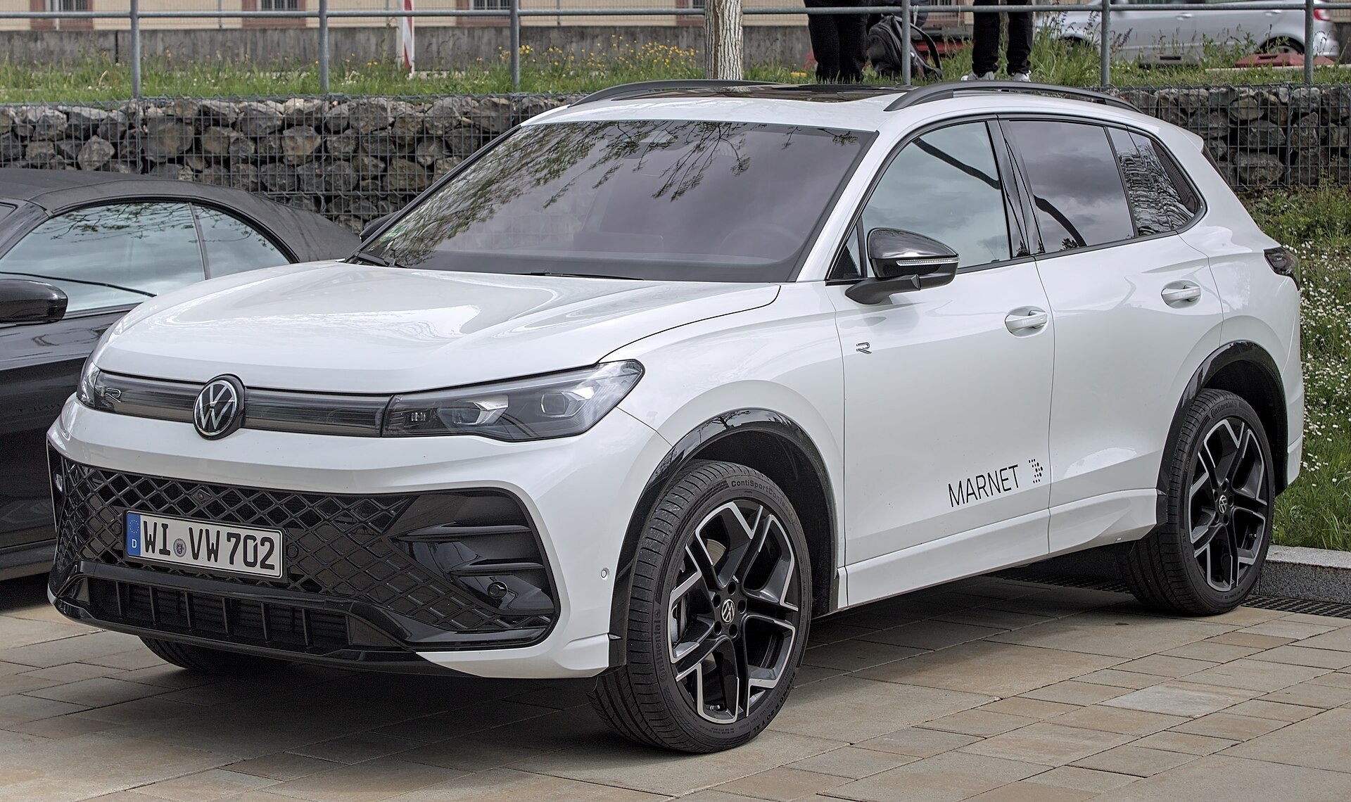 Volkswagen Tiguan 2026 official exterior front three-quarter view